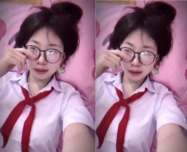 Xơi em khăn quàng đỏ